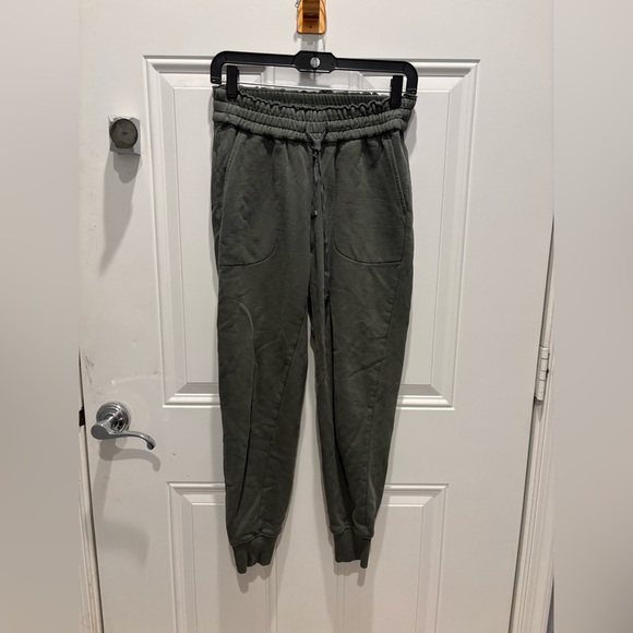 Cami NYC Women's Caroline Joggers olive green - Picture 2 of 4